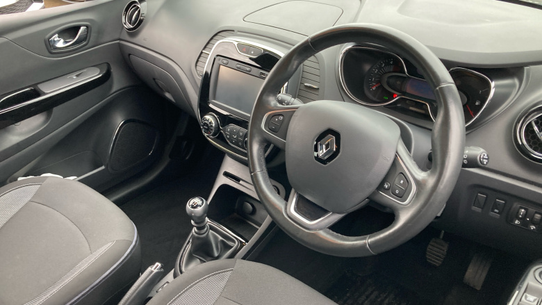 Renault Captur 1.5 dCi 110 Dynamique Nav 5dr Diesel Hatchback